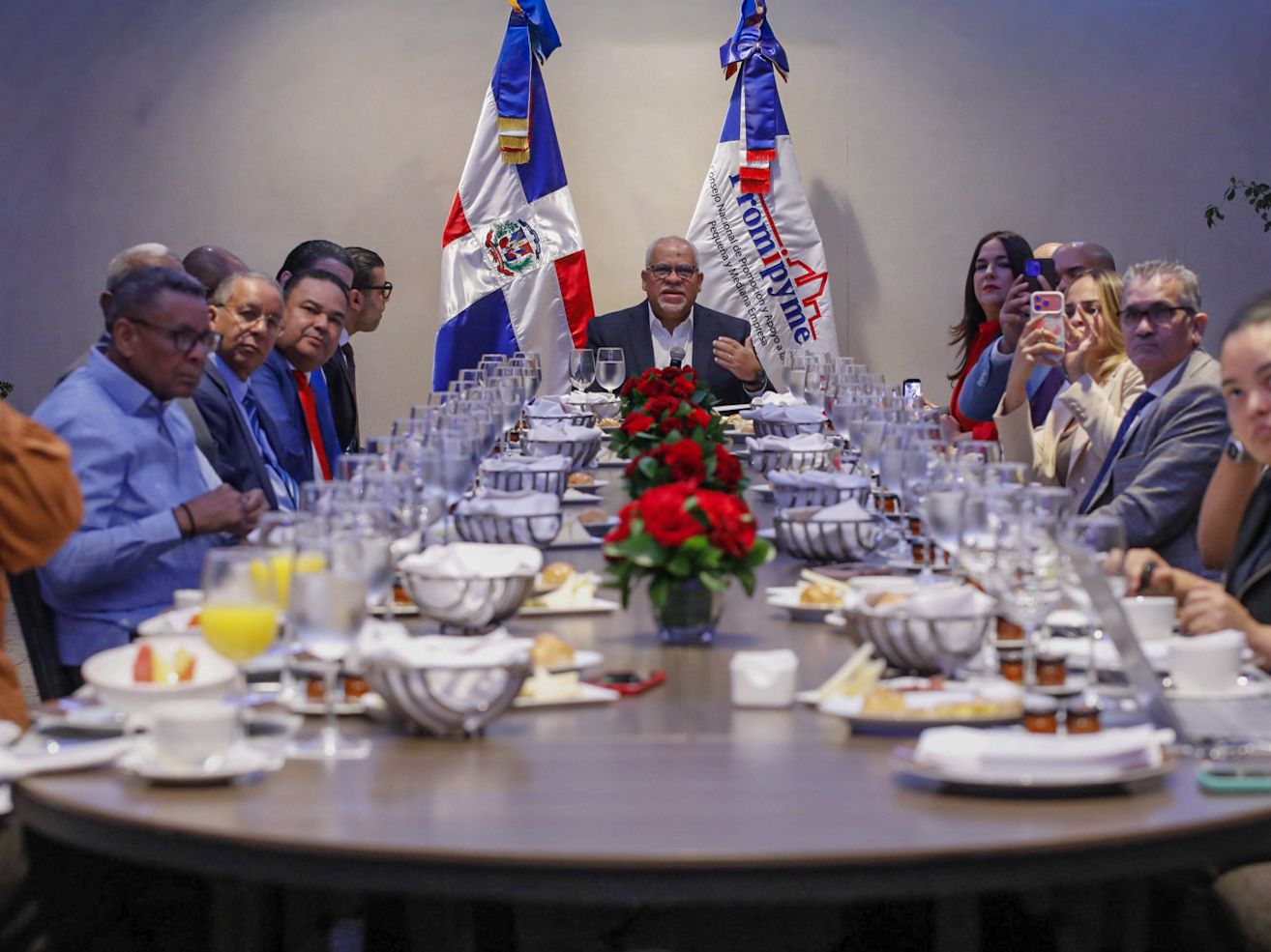 PROMIPYME expande su cartera un 30.6% en dos años y se consolida como amortiguador económico en un entorno de altas tasas